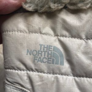 Snow boots North Face size 7